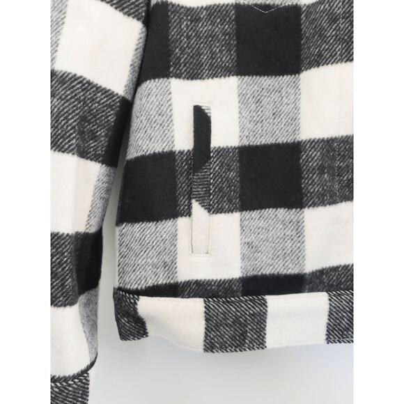 NWT Levi's Black and White Plaid Sherpa Trucker Jacket - Small - Picture 9 of 12